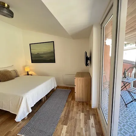 Maison De Avec Garage Au Centre-ville